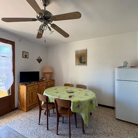 Appt 4 Personnes - Balcon - 100 M Apartamento *