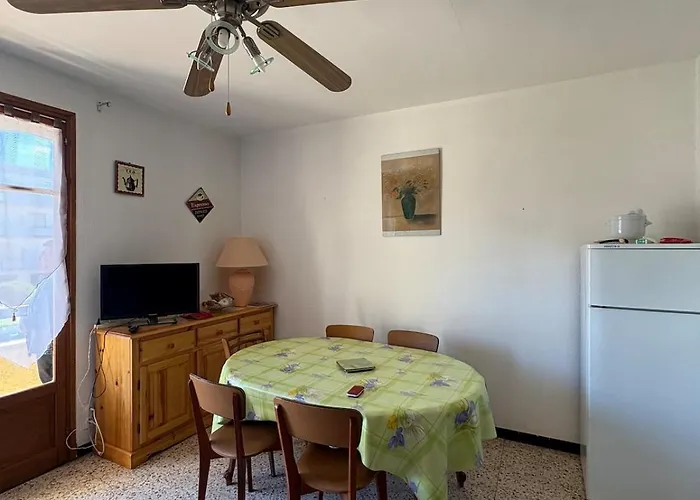 Appt 4 Personnes - Balcon - 100 M Apartamento *